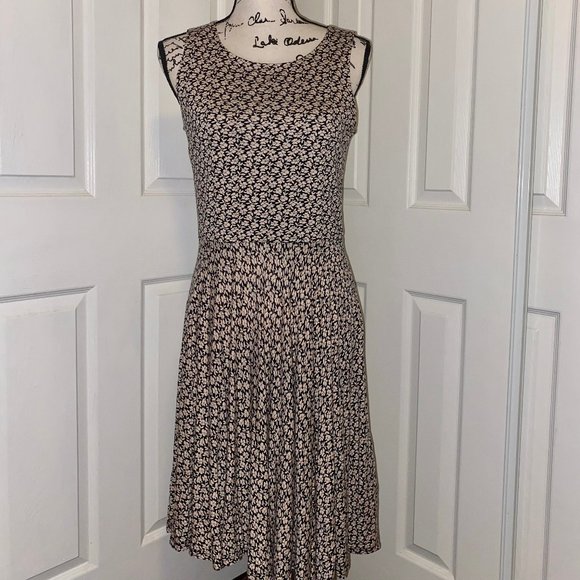 LOFT Dresses & Skirts - Ann Taylor LOFT  Dress